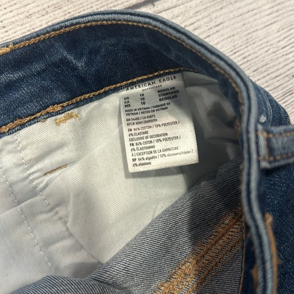 American Eagle Super Hi-Rise Jegging size 10 distressed look - Picture 12 of 12